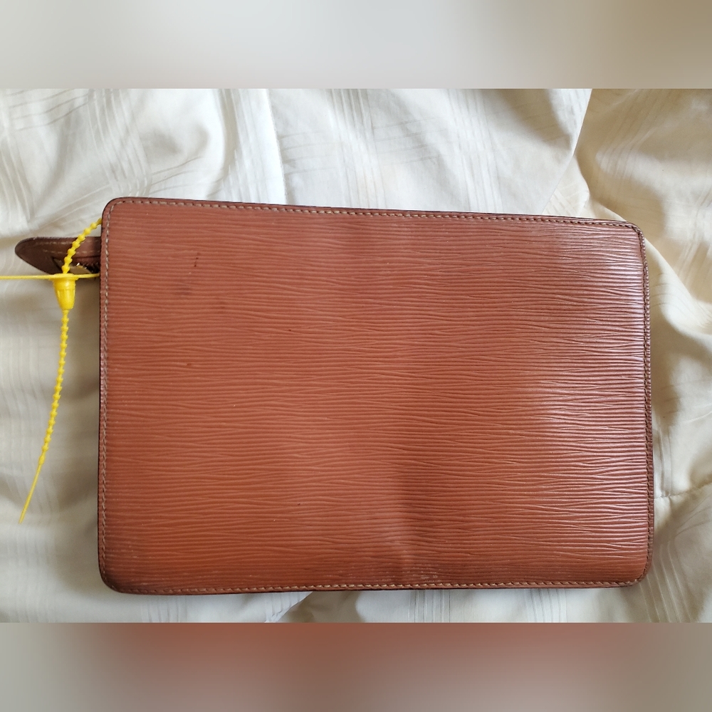 Louis Vuitton Epi leather zipped pouch - Picture 3 of 7